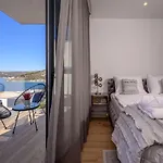 فيلة Seven Seas With Heated Pool And Jacuzzi By The Sea