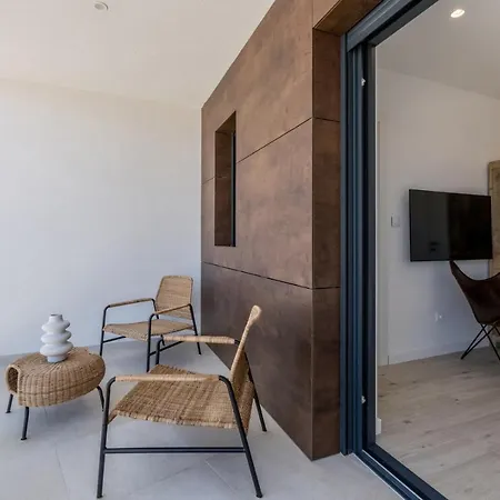 Seven Seas With Heated Pool And Jacuzzi By The Sea וילה Ražanj