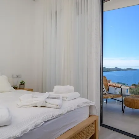 Villa Seven Seas With Heated Pool And Jacuzzi By The Sea Razanj