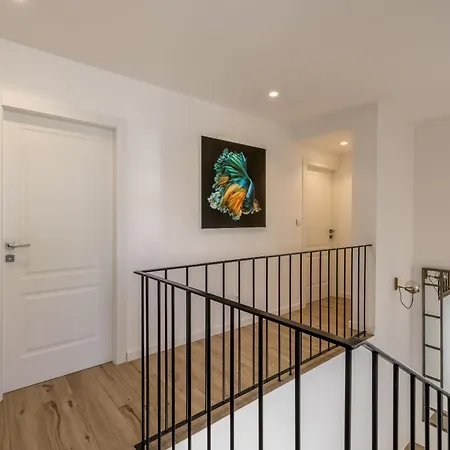 Willa Seven Seas With Heated Pool And Jacuzzi By The Sea Ražanj