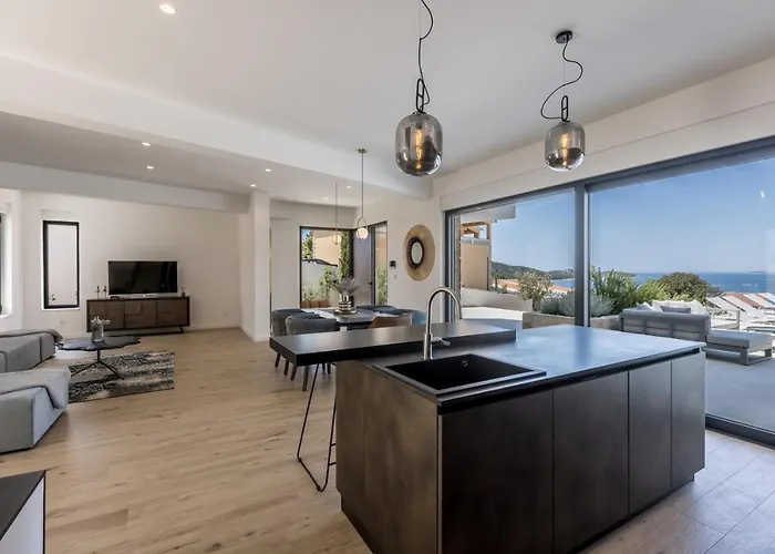 别墅 Seven Seas With Heated Pool And Jacuzzi By The Sea