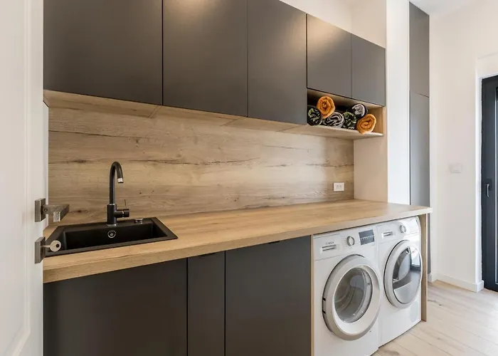 别墅 Seven Seas With Heated Pool And Jacuzzi By The Sea Ražanj