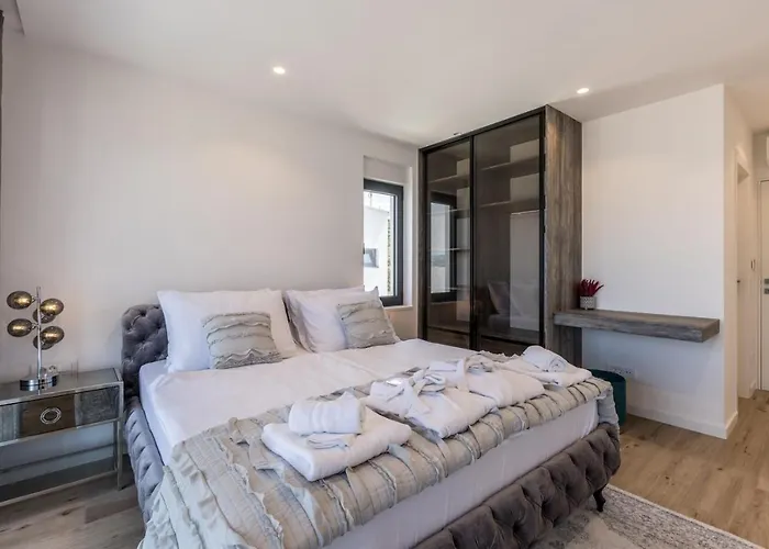 Willa Seven Seas With Heated Pool And Jacuzzi By The Sea *