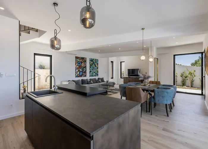 别墅 Seven Seas With Heated Pool And Jacuzzi By The Sea *