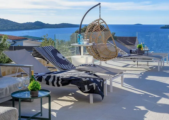 Villa Seven Seas With Heated Pool And Jacuzzi By The Sea Razanj