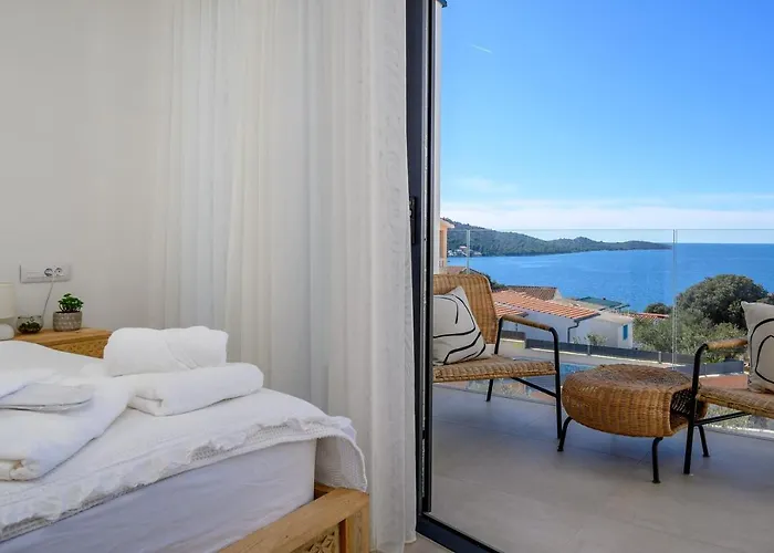 别墅 Seven Seas With Heated Pool And Jacuzzi By The Sea *